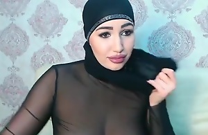 Ridiculous Pervert in Live Sex Be of one mind SelmaAzmani XD