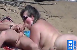 Nude Beach - Public Blowjobs