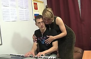 Russian of age teacher Ten - Elise (piano lesson)